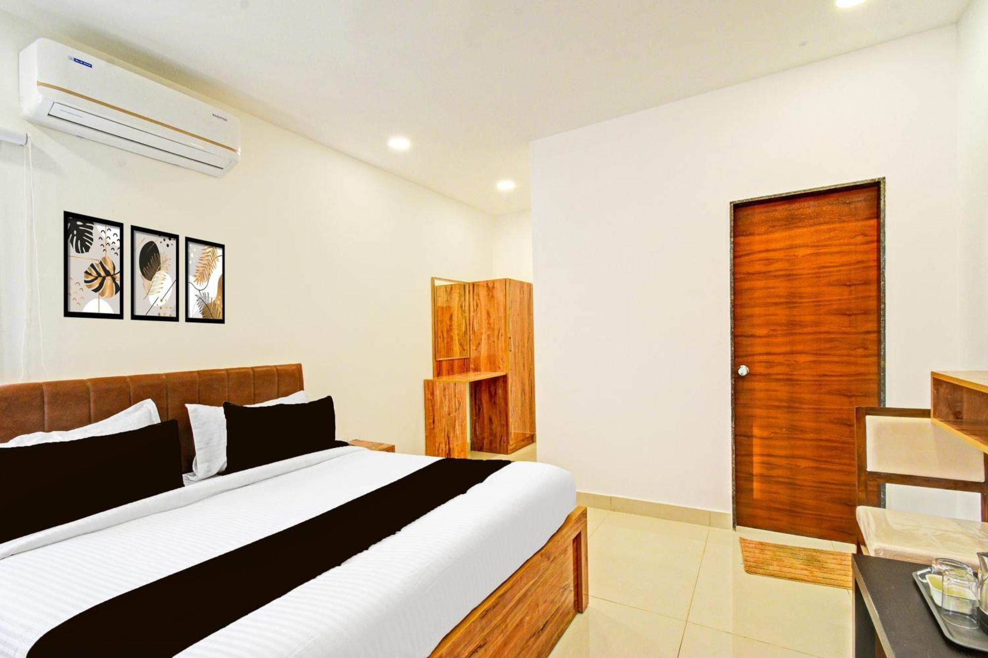 Super Townhouse Oak Suchitra Kompally Road Formerly Sun Moon Hotels Trimulgherry Kültér fotó