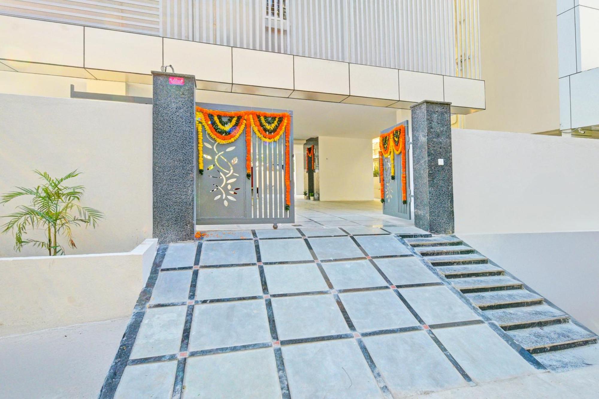 Super Townhouse Oak Suchitra Kompally Road Formerly Sun Moon Hotels Trimulgherry Kültér fotó