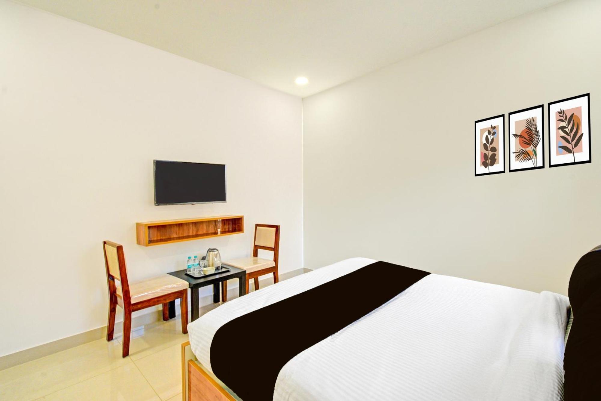 Super Townhouse Oak Suchitra Kompally Road Formerly Sun Moon Hotels Trimulgherry Kültér fotó