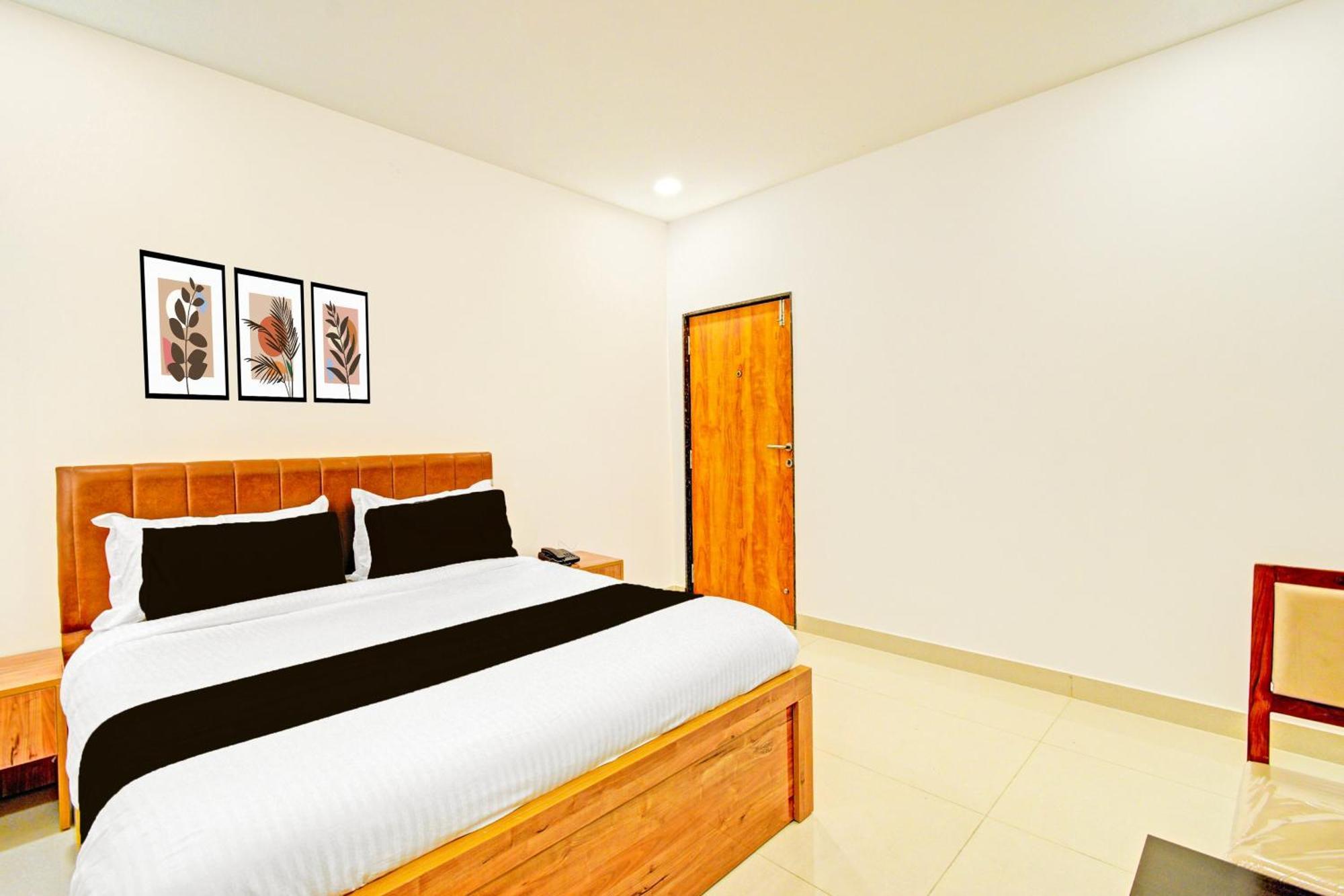 Super Townhouse Oak Suchitra Kompally Road Formerly Sun Moon Hotels Trimulgherry Kültér fotó